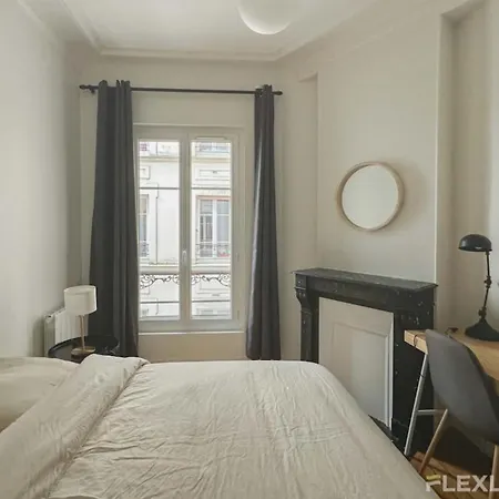 Flexliving - - Alesia Holiday home